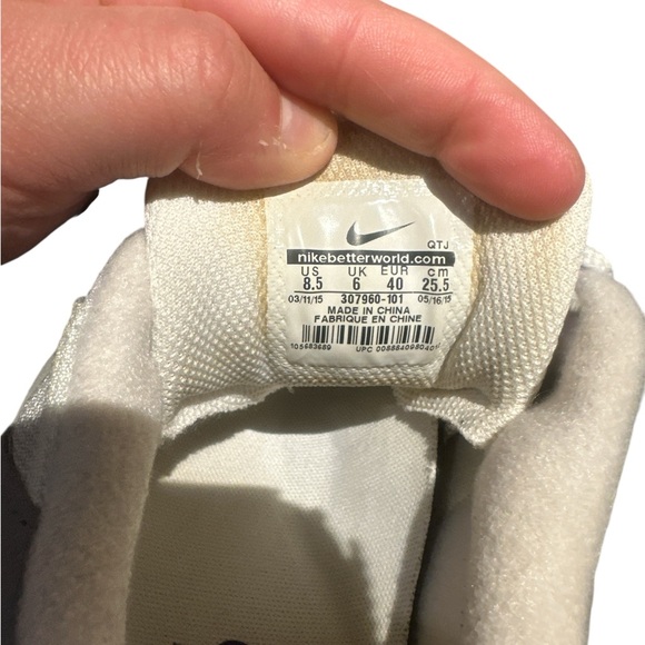 Nike Air Max 95 Classic White Gray Purple Shoes Size 8.5 sneakers elegant - Picture 4 of 11